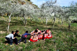 SAPA TREKKING - SLEEP 1 NIGHT IN HOTEL